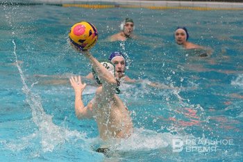 «КОС-Синтез» победил «Спартак» в первом матче финала Суперлиги