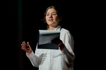 Чемпионат по чтению вслух «Открой рот» приостанавливает работу из-за финансовых трудностей