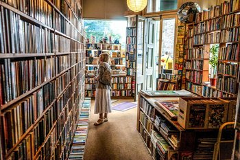 Книжные магазины в Великобритании просят о налоговых льготах на фоне пользы для психического здоровья