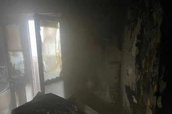 В Набережных Челнах при пожаре в многоэтажном доме спасли женщину