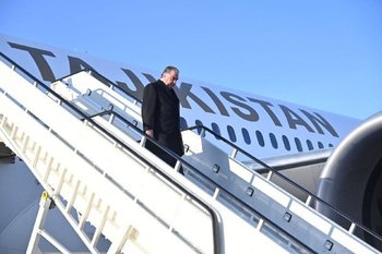 В Казань прибыл президент Таджикистана Эмомали Рахмон