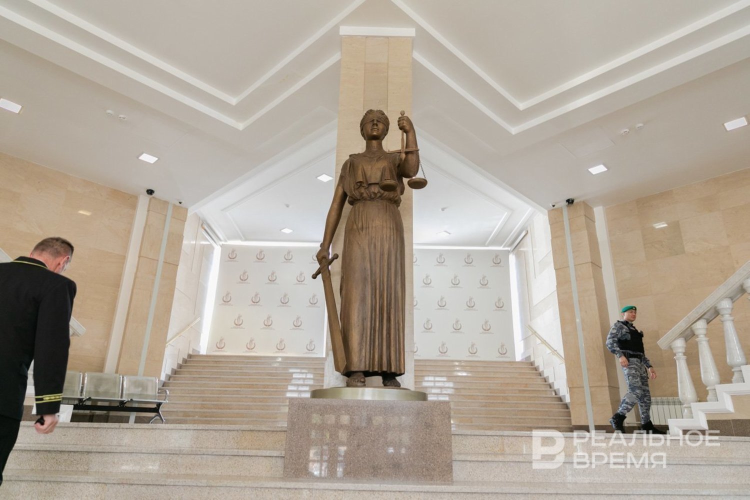 «Красное и Белое» оспорит решение о приостановлении лицензии в Вологодской области