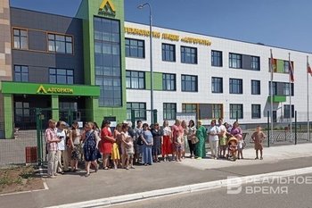 Более 3000 км дорог к школам и вузам обновят в России в 2025 году