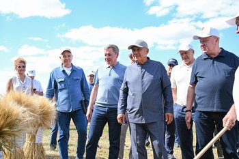 Минниханов посетил Апастовский и Тетюшский районы с рабочей поездкой