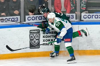 «Салават Юлаев» отдал Хмелевского в «Ак Барс» в обмен на Калинюка и денежную компенсацию