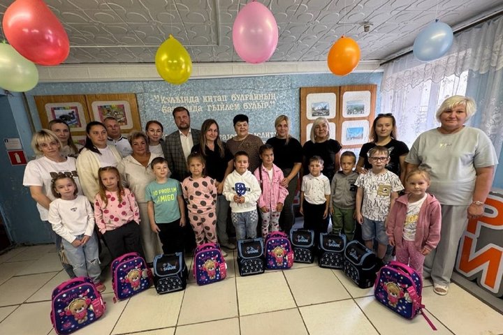 В Татарстане продолжается масштабная благотворительная акция «Помоги собраться в школу»