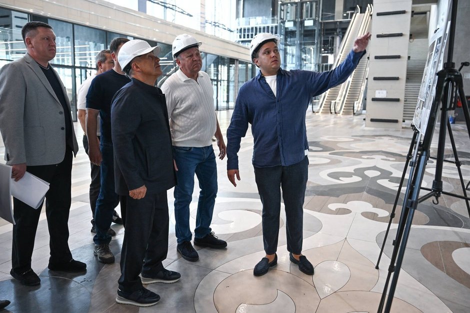 Минниханов оценил готовность нового терминала аэропорта Казани