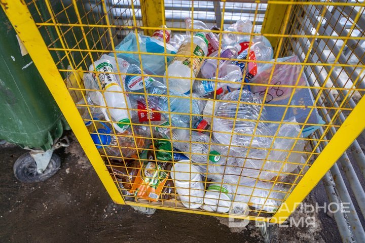 В Казани установили 241 контейнер-сетку для раздельного сбора отходов