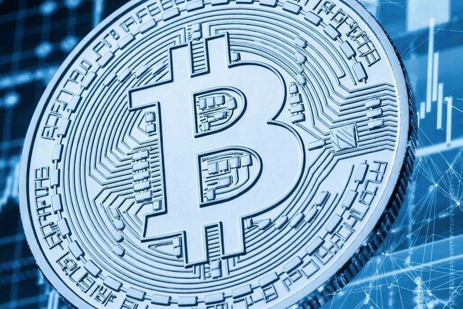 Биткойн и Ethereum дешевеют в пределах 4%