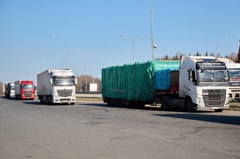 Проблемы с доставкой грузов из Китая могут усугубиться в октябре