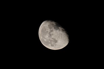 NASA планирует высадку астронавтов на Луну в 2028 году