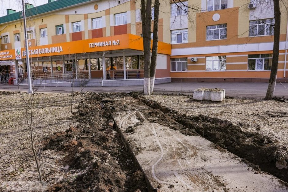 В Альметьевске модернизируют территорию медицинского комплекса