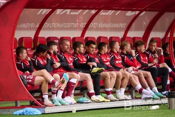 «Рубин» и «Ростов» оштрафованы за задержку выхода на игру