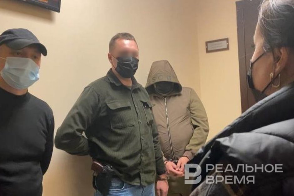 В суд Казани на арест доставили замглавы Зеленодольского района — взятку он отрицает