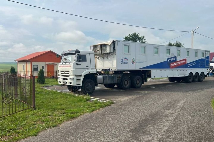 Мобильная поликлиника из Казани начала работу в селе Бакрчи Тетюшского района