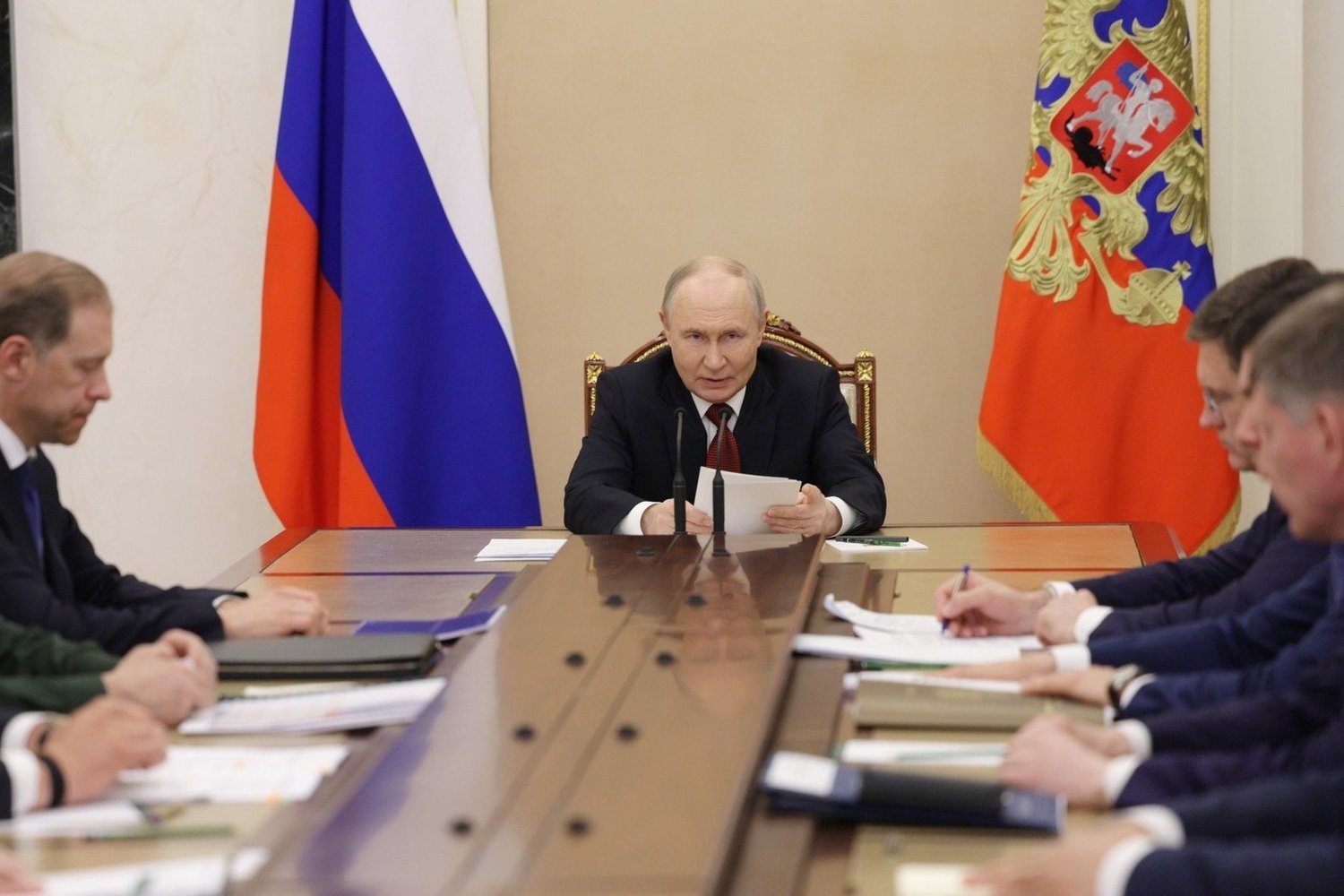 Путин назвал экономику России лидером в Европе