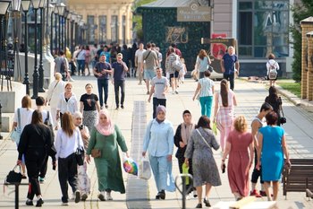 «Щас» вместо «сейчас»: филолог предсказала ускорение темпа речи россиян через 25 лет