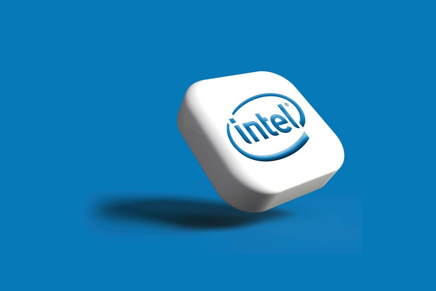 Трамп требует отставки гендиректора Intel из-за связей с Китаем