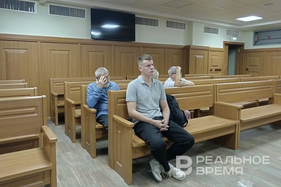 С конфискацией мобильника: в Казани осудили автора постов в поддержку политики геноцида Гитлера