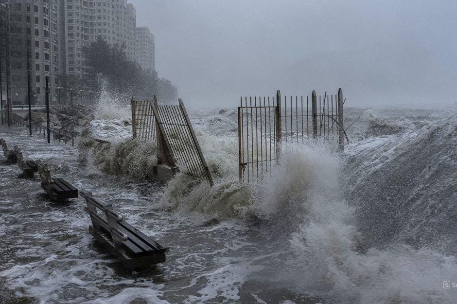 Число погибших в результате тайфуна на Филиппинах достигло 140 человек