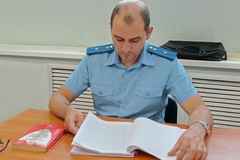 В Казани после отмены приговора вышел из СИЗО экс-прокурор Мухаметзянов