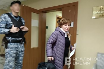 Казанской активистке дали условный срок по делу о перевернутой букве «М» на плакате