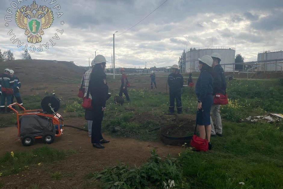 Рабочий погиб при несчастном случае на производстве в Менделеевском районе