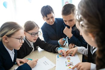 В вузах страны 3% родителей постоянно помогают своим детям с написанием курсовых работ и домашних заданий