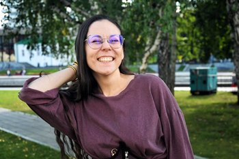 Александра Яковлева: «Я думала, что мои руки ни подо что не приспособлены, кроме того, чтобы печатать»