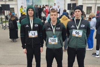 Ватерполисты КОС-СИНТЕЗ-УОР участвовали в забеге «Добрая Казань»