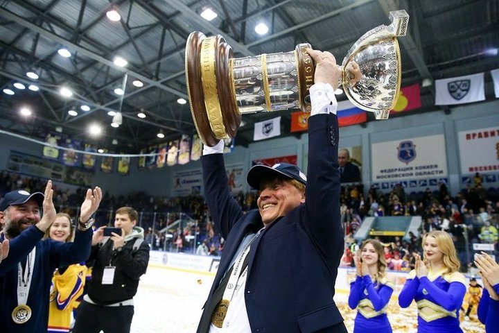 «Тренер-работяга, не лентяй»: «Нефтехимик» официально представил Игоря Гришина