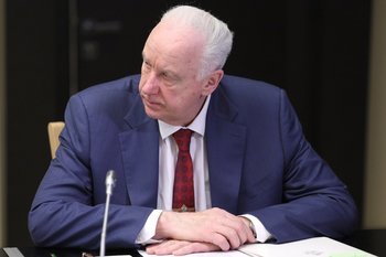 Бастрыкин потребовал доклад о падении лифта с семьей в Набережных Челнах