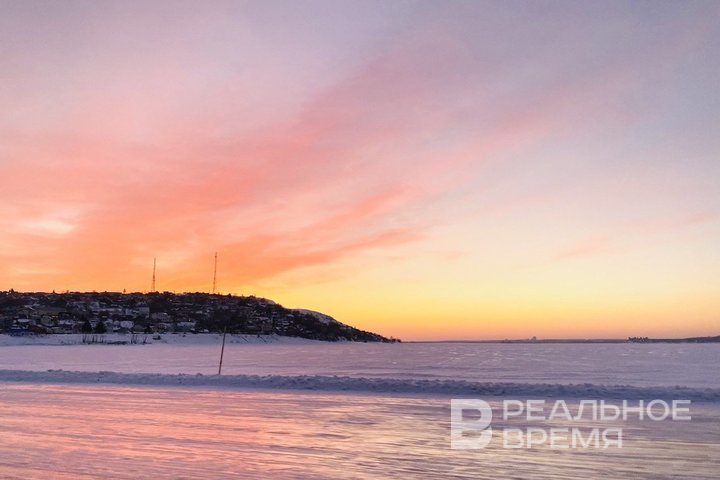 Паромная переправа Казань — Верхний Услон завершила работу