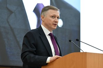 Каримов: долгосрочные контракты снизят себестоимость общественного транспорта