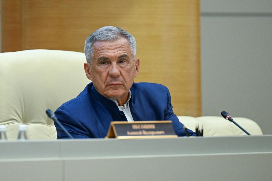 Минниханов поручил проработать сотрудничество с УГМК и производителями полимеров