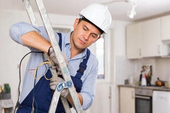 Спрос на электриков в Татарстане вырос на 11% за зимний период