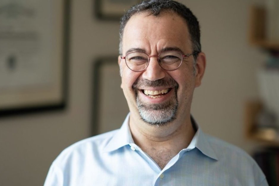 Profile Books купило права на новую книгу нобелевского лауреата Дарона Аджемоглу за шестизначную сумму