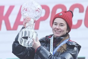 Татарстанских лыжников Коростелева и Непряеву внесли в базу «Миротворец»