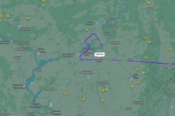 Самолет из Новокузнецка в Казань изменил курс на фоне ракетной опасности