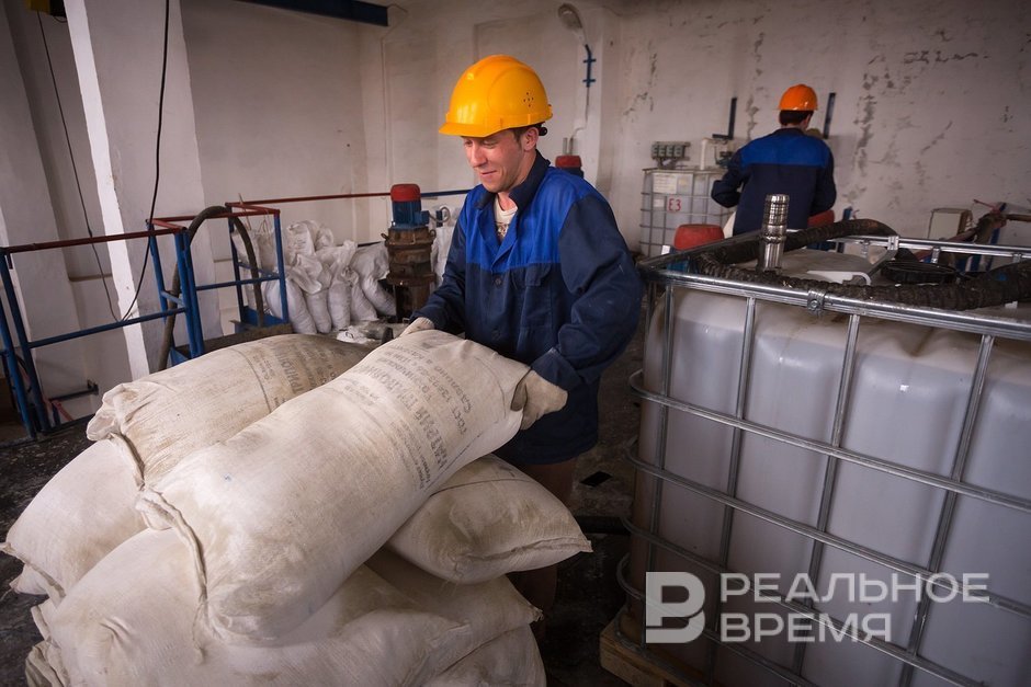 Средняя зарплата на крупных и средних предприятиях Казани — 105 тысяч рублей