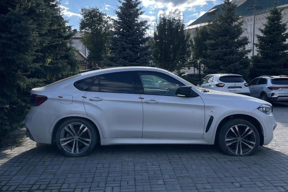 В Казани продают два BMW, которые прятала от госказны семья полковника Дорошкевича