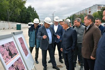 Рустаму Минниханову показали схему развития второй линии метро