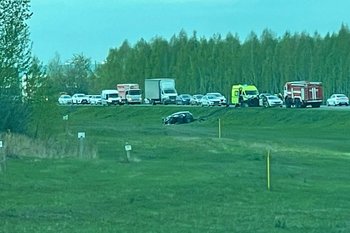 Крупное ДТП парализовало движение по дороге между аэропортом и Столбищем