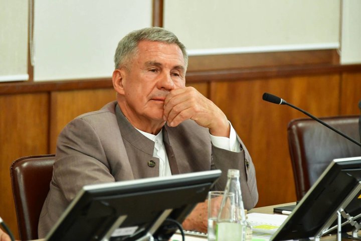 Минниханов ввел карантин в селе Буинского района из-за вспышки бешенства