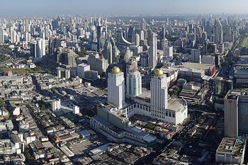 Землетрясение в Мьянме привело к обрушению здания в Бангкоке, эвакуации и приостановке полетов