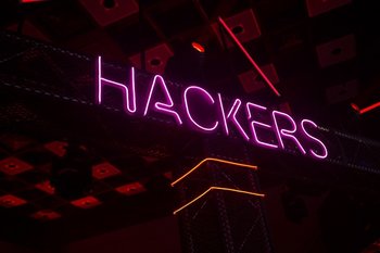 На счетах мошенников за пять месяцев заблокировали 16 млрд рублей