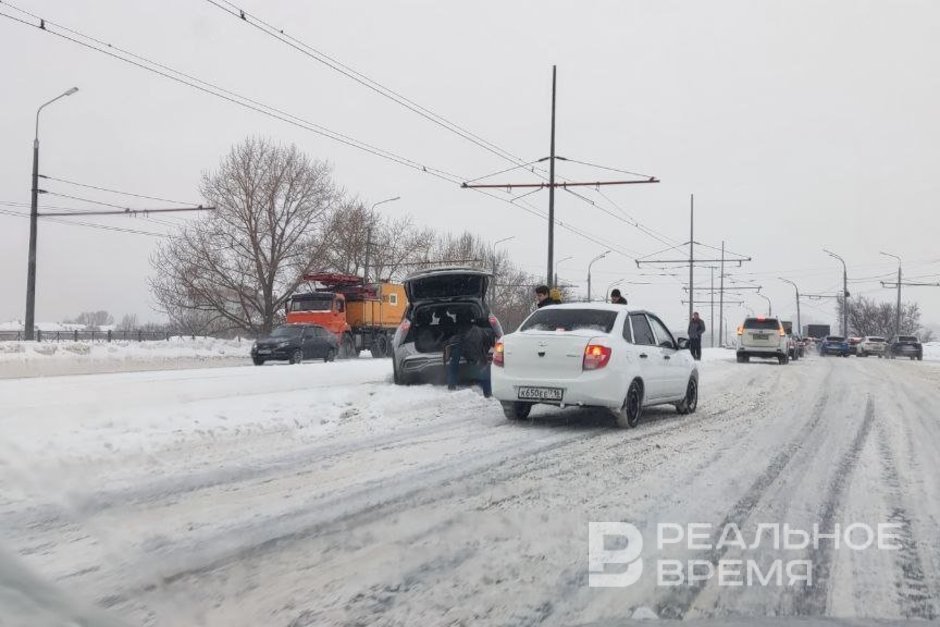 В Казани из-за ДТП остановлено движение трамвая №4