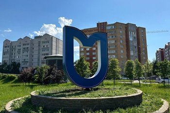 В Казани установили стелу-логотип администрации Вахитовского и Приволжского районов