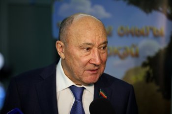 Марат Ахметов: «Сегодня, когда решается судьба нашей большой страны, значение этого дня становится еще больше»