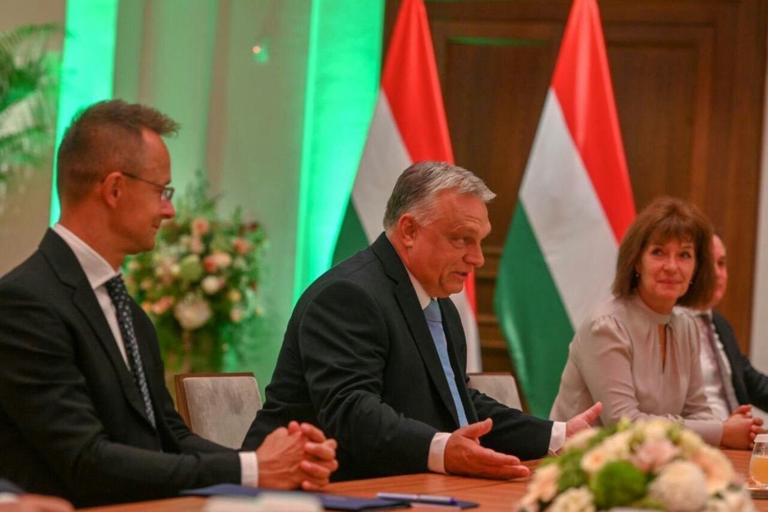 Путин поговорил с Орбаном о встрече с Трампом в Будапеште